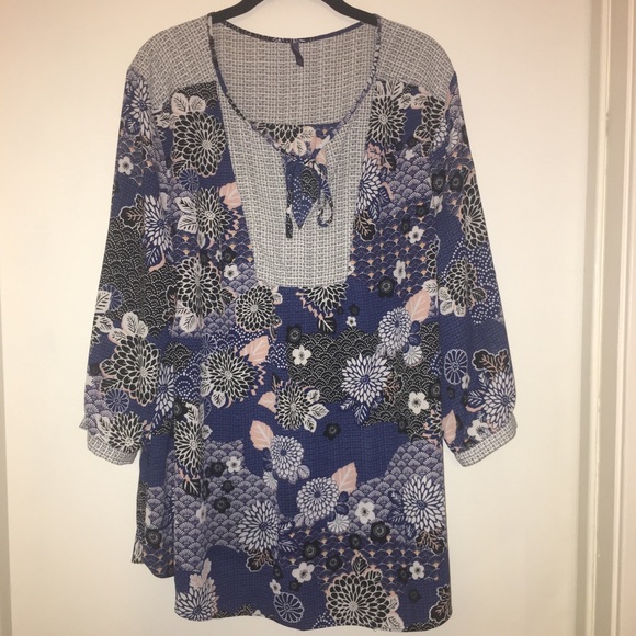 NYDJ Tops - NYDJ top size 2x
